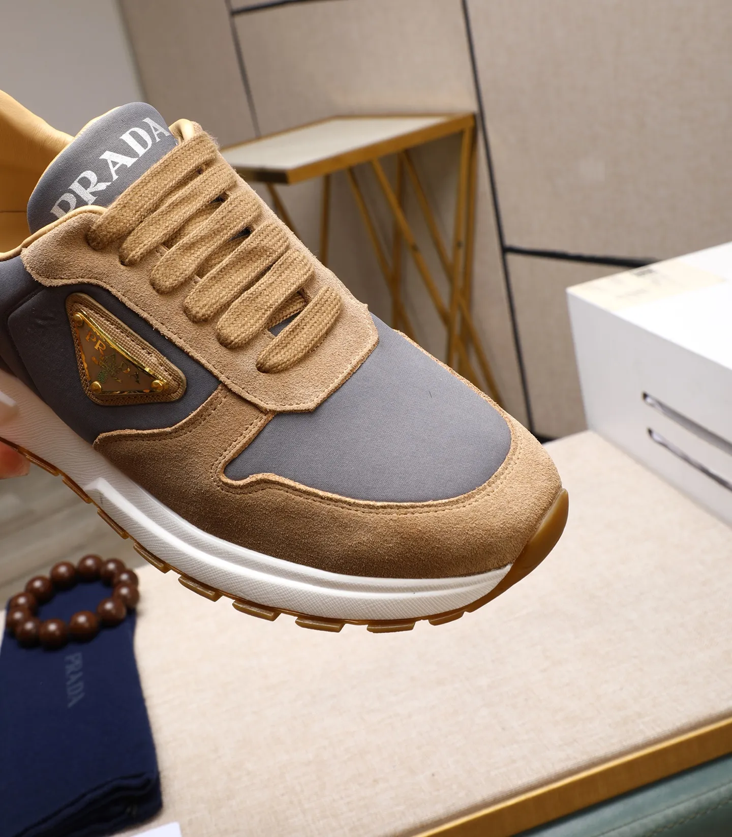 Men's shoes💰460🌹🌹[PRADA—Prada] latest model🙈original replica! 👟👟👟Available here. The workmanship is top-notch. The upper is made from Italy. 🇮🇹Imported first-layer cowhide. ❗️Breathable genuine leather lining @Suitable for travel. The original version has an enlarged engraved sole, making it suitable for all kinds of travels, showing low-key luxury. Let quality speak for itself. Color: Size: 38-44